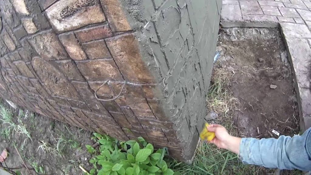 vypolnenie-risunka-na-betonnoy-poverhnosti.jpg